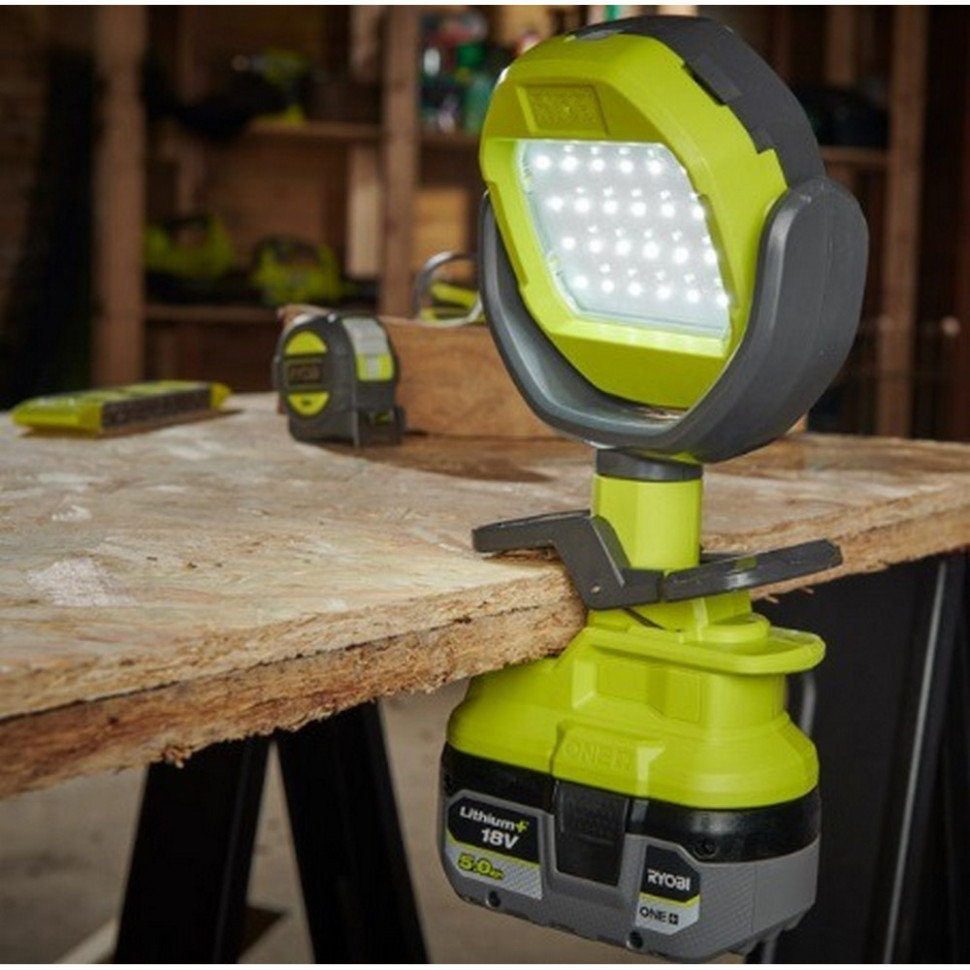 Ліхтар ручний RLCL18-0 Ryobi 5133005594 зелений 1000 люмен