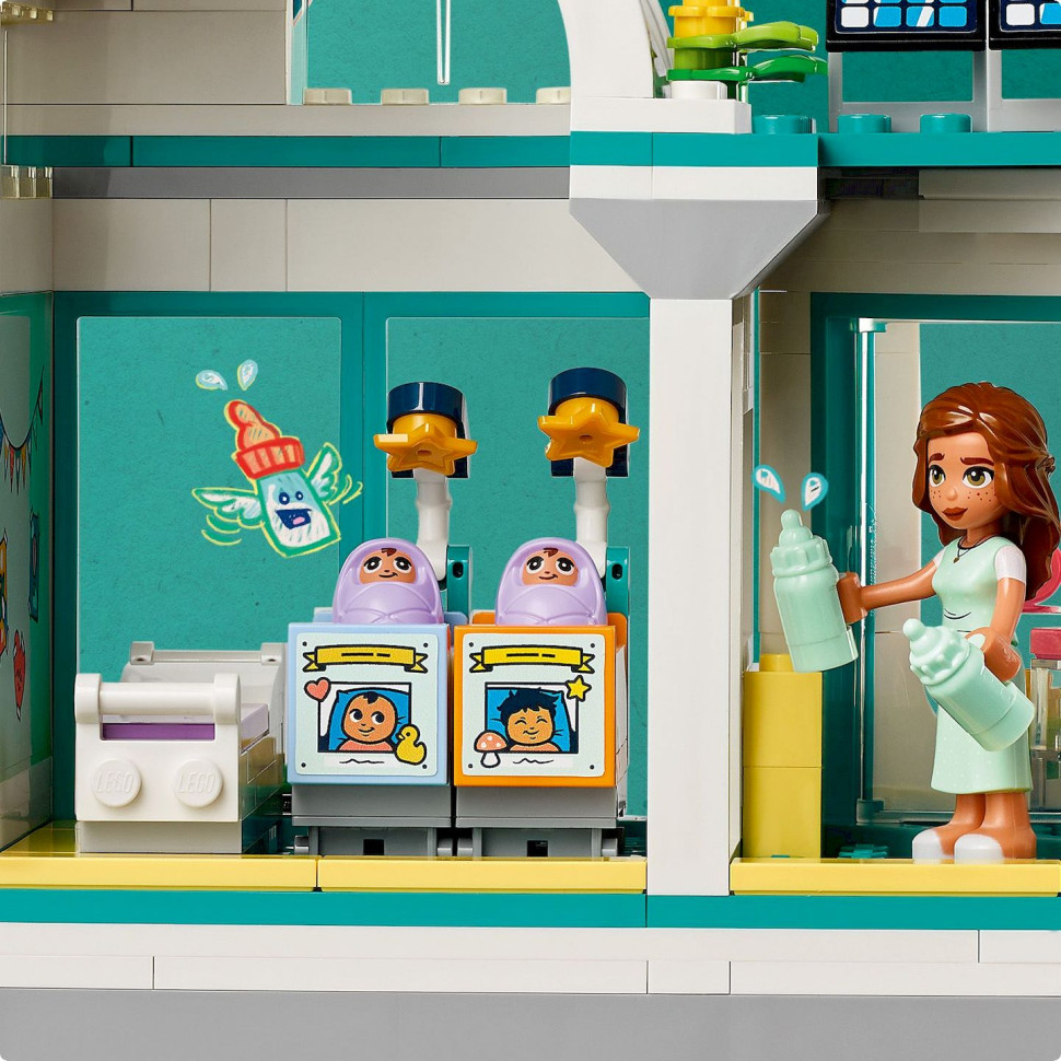 Конструктор Больница в Хартлейк-Сити LEGO Friends 42621, 1045 деталей 
