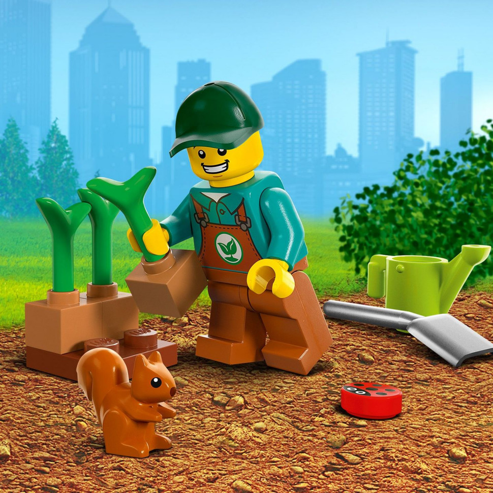 Конструктор LEGO City Трактор у парку 60390-