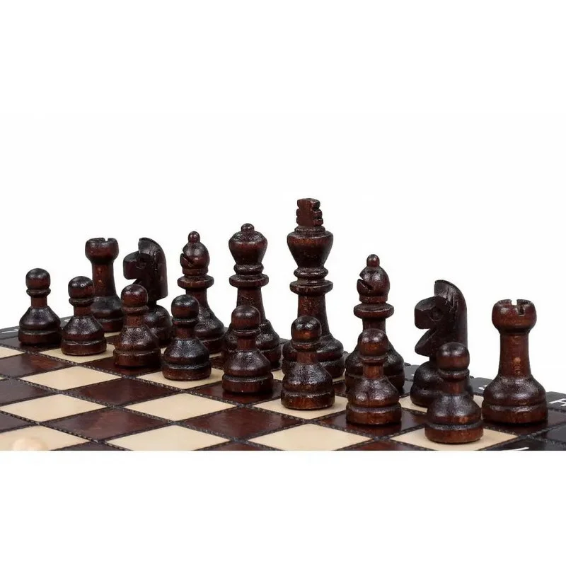 Настольная игра шахматы 