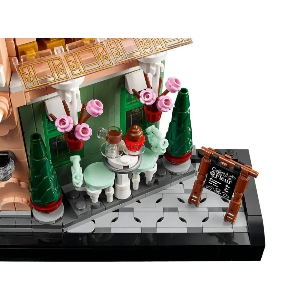 Конструктор LEGO Icons Французское кафе 10362, 1101 деталь