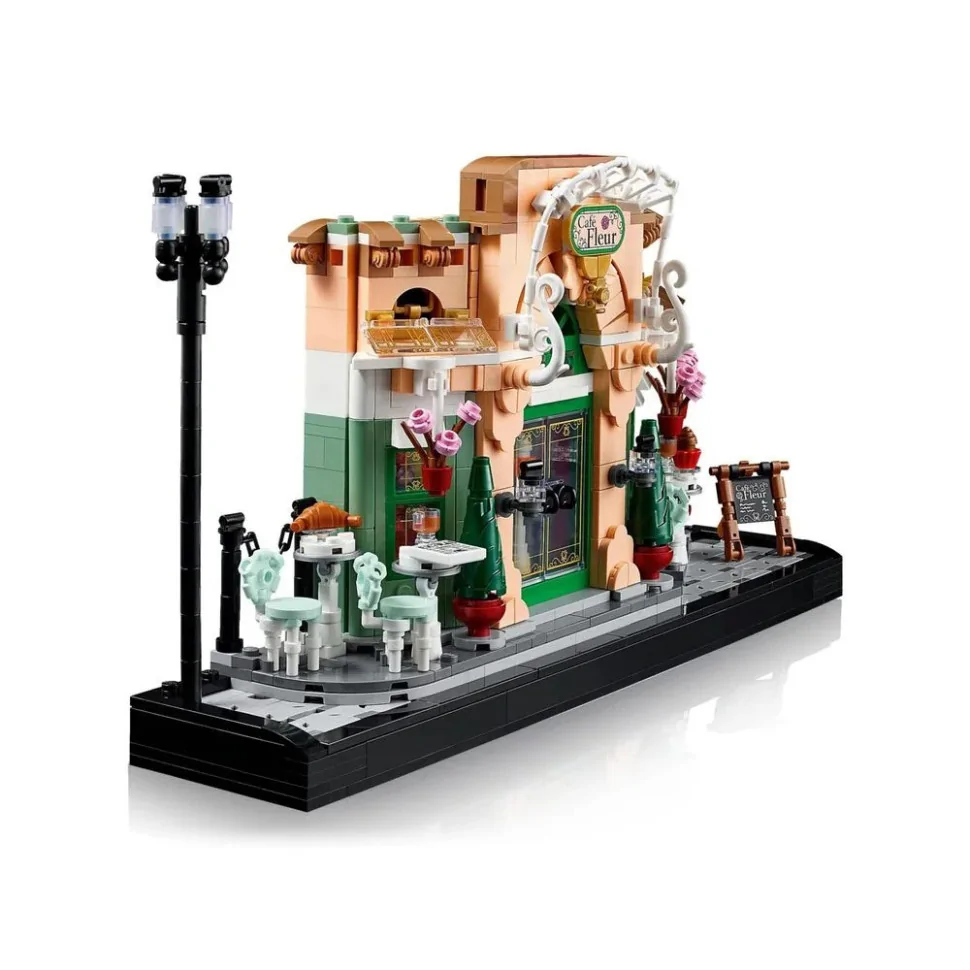 Конструктор LEGO Icons Французское кафе 10362, 1101 деталь