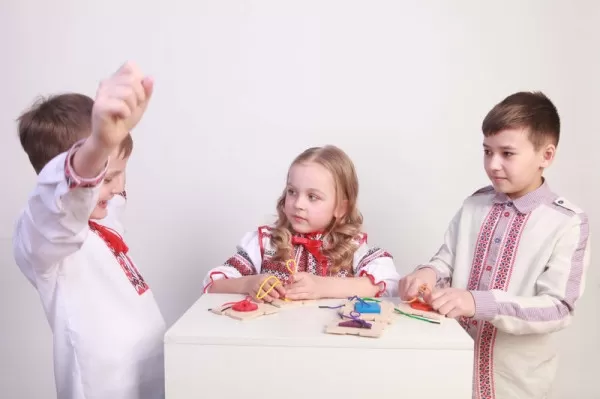 Набір дерев'яна шнурівка-пазл 