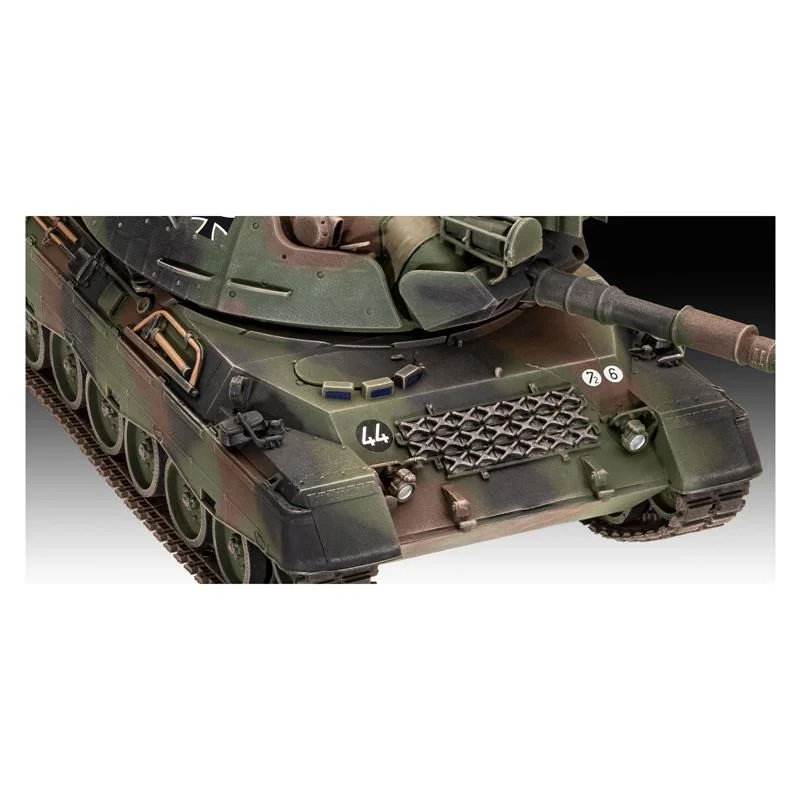 Сборная модель-копия Танк Leopard 1 A1A1-A1A4 Revell RVL-05656 уровень 5 масштаб 1:35