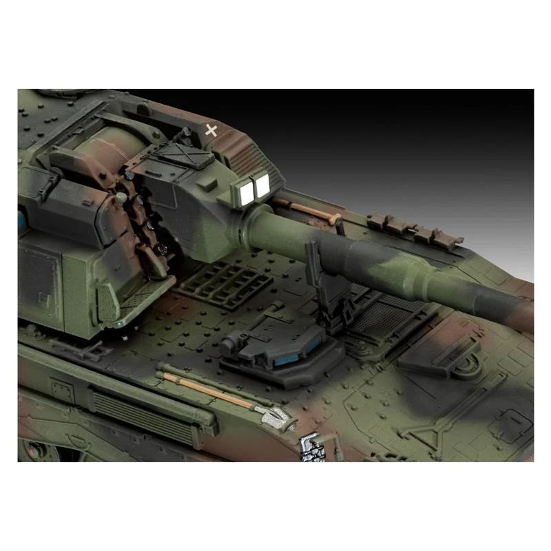 Збірна модель-копія САУ Panzerhaubitze 2000 Revell RVL-03347 рівень 4 масштаб 1:72