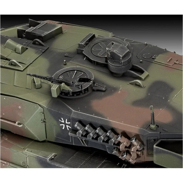 Збірна модель Танк Леопард 2 A6/A6NL Revell RVL-03281 рівень 4, 1:35