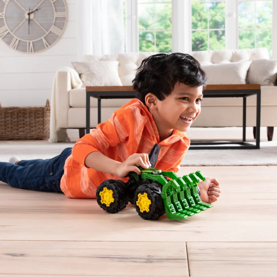 Игрушечный трактор John Deere Kids 47327 Monster Treads с ковшом и большими колесами