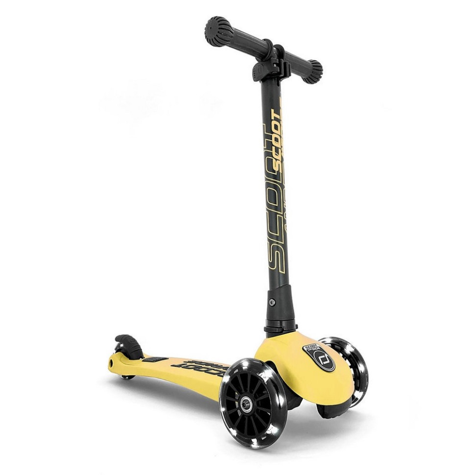 Самокат триколісний Highwaykick-3 Scoot and Ride SR-96358 з колесами, що світяться, лимон