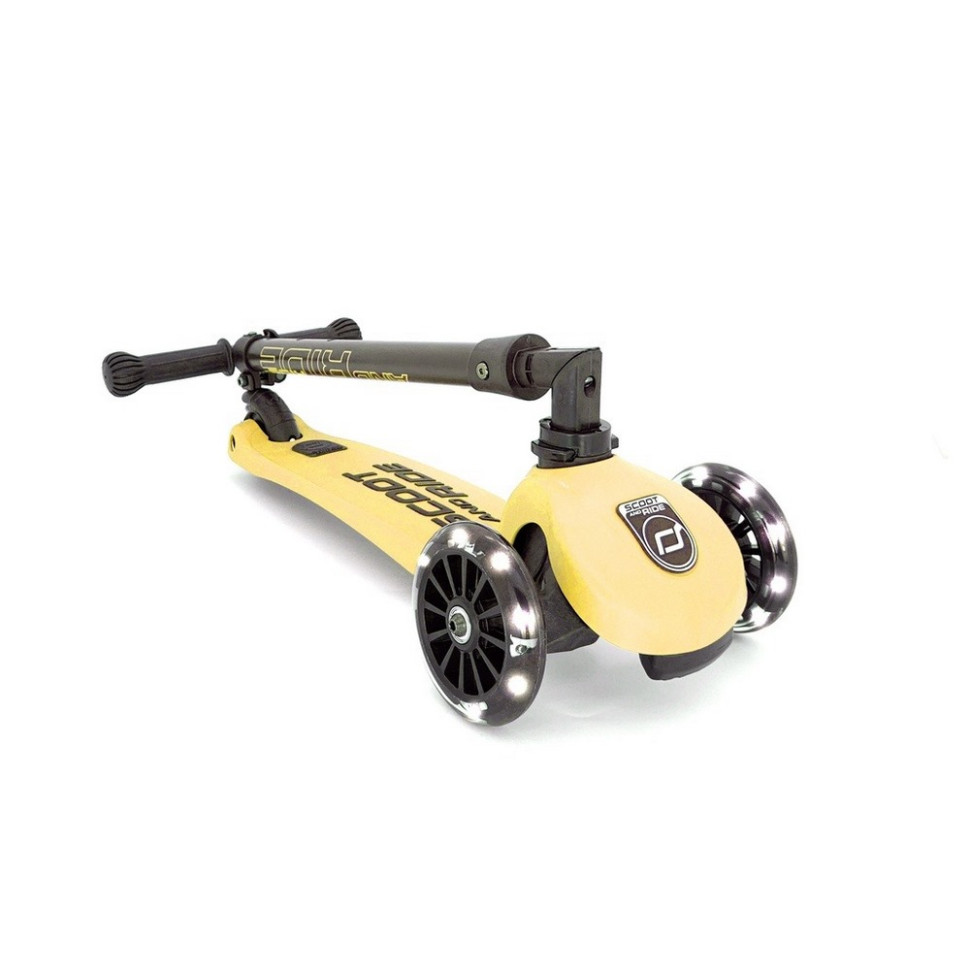 Самокат триколісний Highwaykick-3 Scoot and Ride SR-96358 з колесами, що світяться, лимон