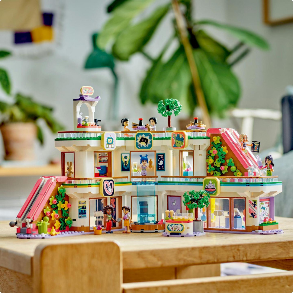 Конструктор Торговый центр в Хартлейк-Сити LEGO Friends 42604, 1237 деталей