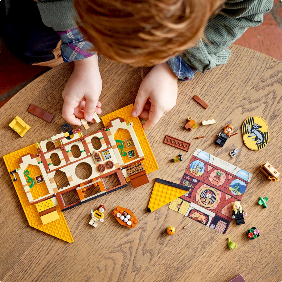 Конструктор Вимпел гуртожитку Гафелпаф LEGO Harry Potter 76412, 313 деталей