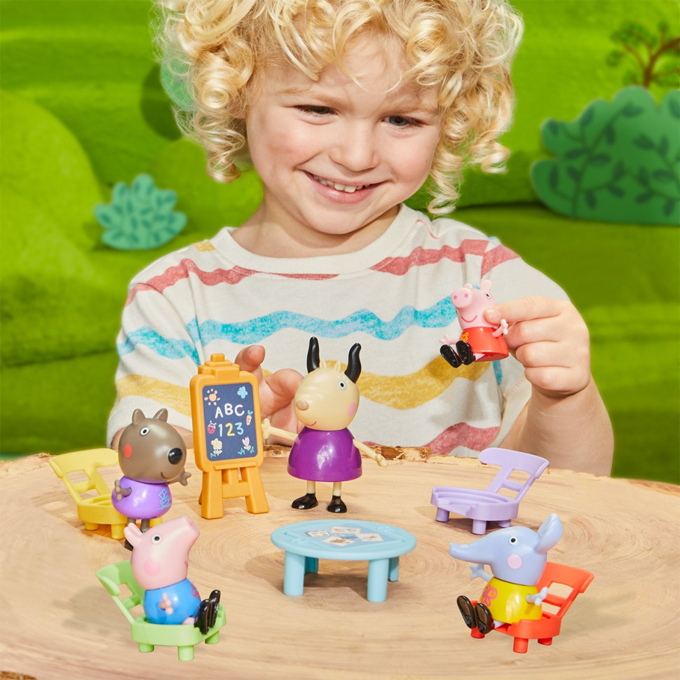 Ігровий набір фігурок Клас Пеппи Peppa Pig F8868, 5 штук в наборі