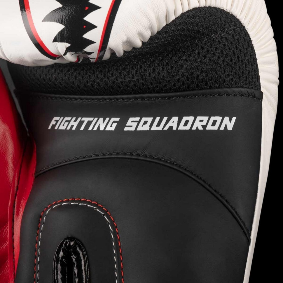 Боксерские перчатки Fight Squad WEISS Phantom PHBG2218-16 White 16 oz
