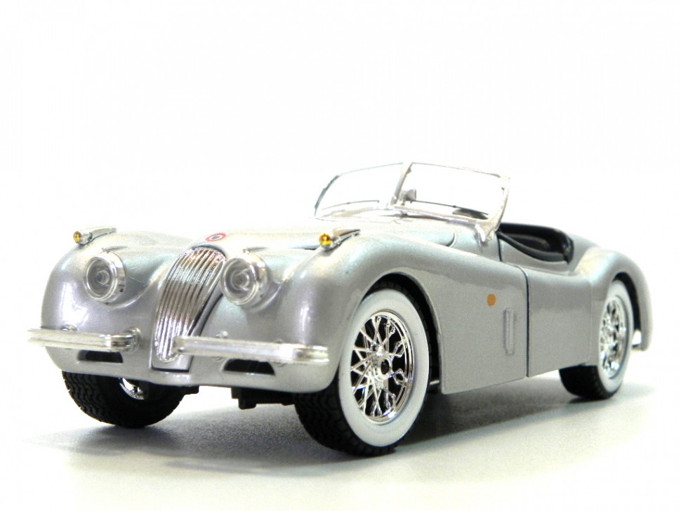 Автомодель - JAGUAR XK 120 (1951) (ассорти вишневый, серебристый)
