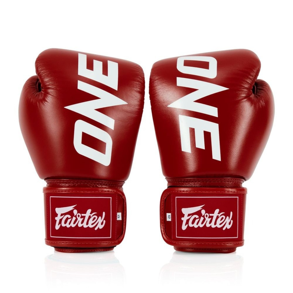 Боксерские перчатки BGV1-ONE Fairtex BGV1-ONE_14oz_Red 14 унций (бинты в комплекте)