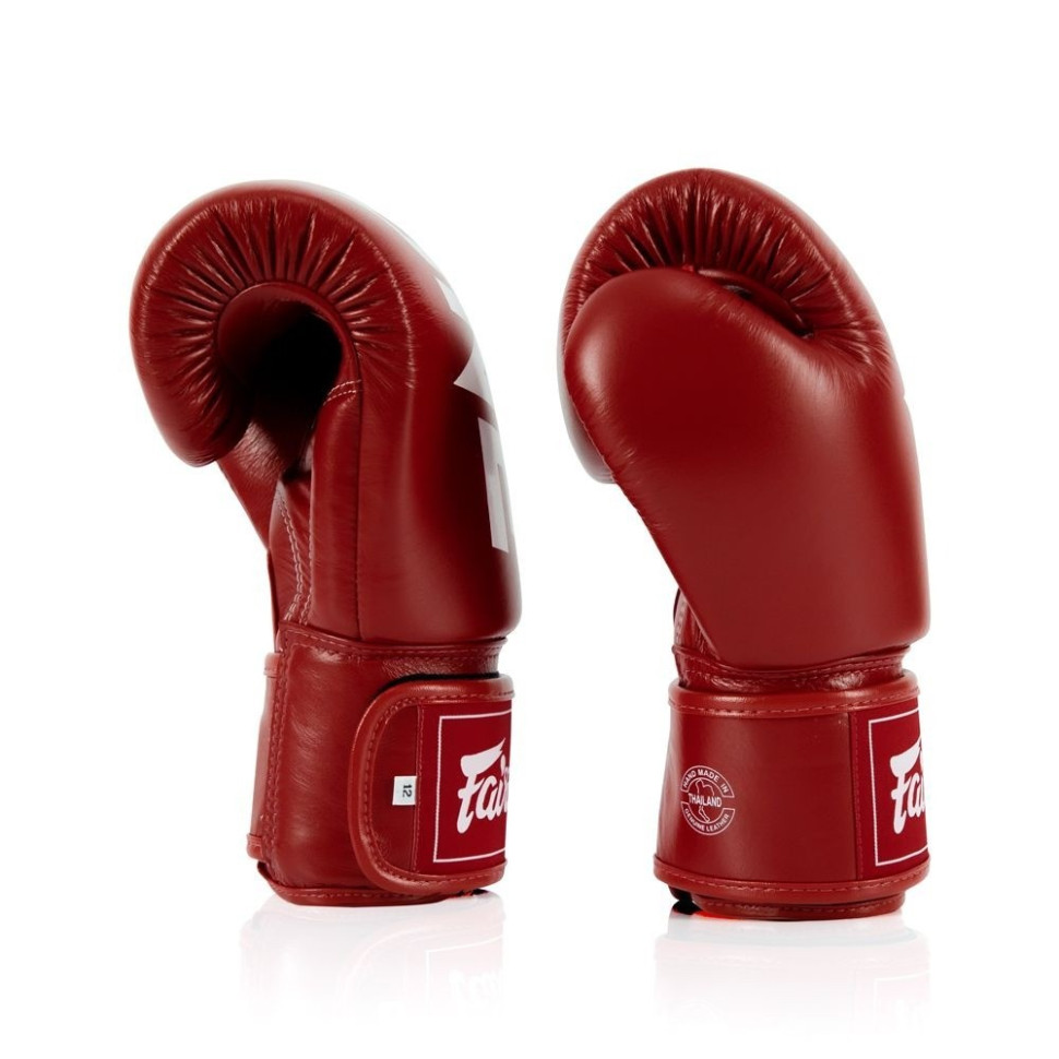 Боксерские перчатки BGV1-ONE Fairtex BGV1-ONE_14oz_Red 14 унций (бинты в комплекте)