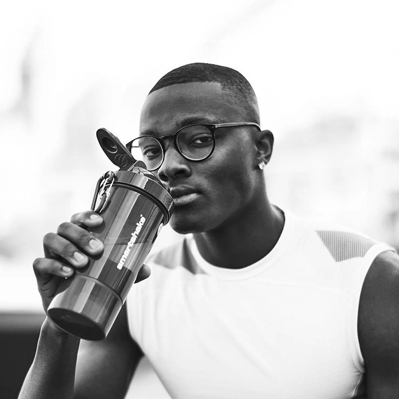 Шейкер спортивний Original2GO One SmartShake 10583102 Black 800 мл