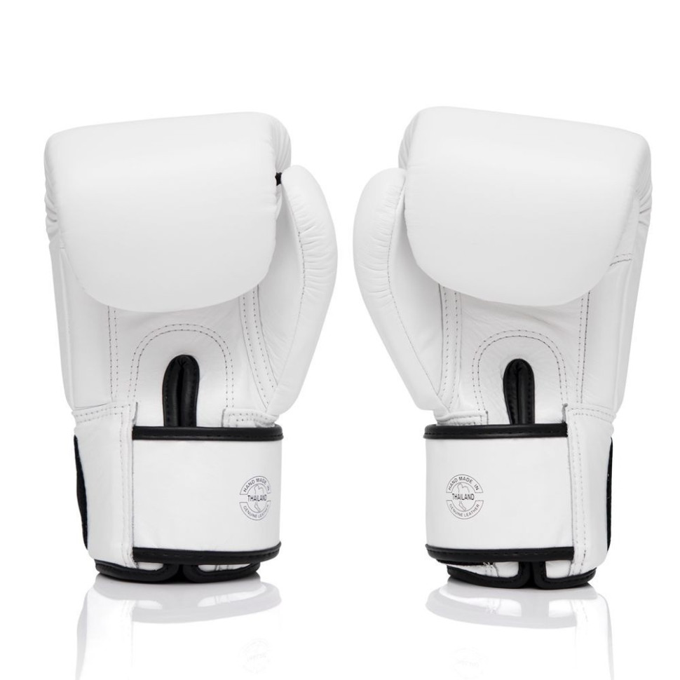 Боксерские перчатки BGV1-ONE Fairtex BGV1-ONE_10oz_White 10 унций (бинты в комплекте)