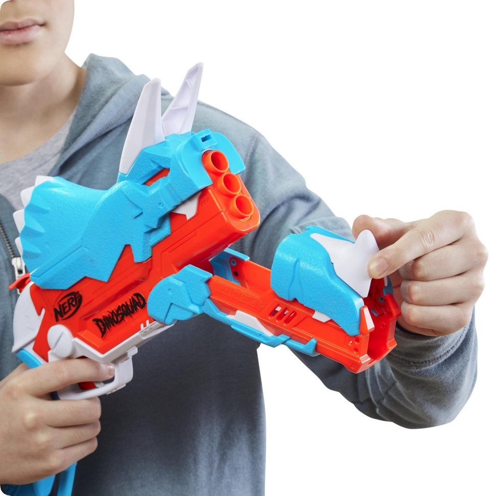 Игровой бластер 