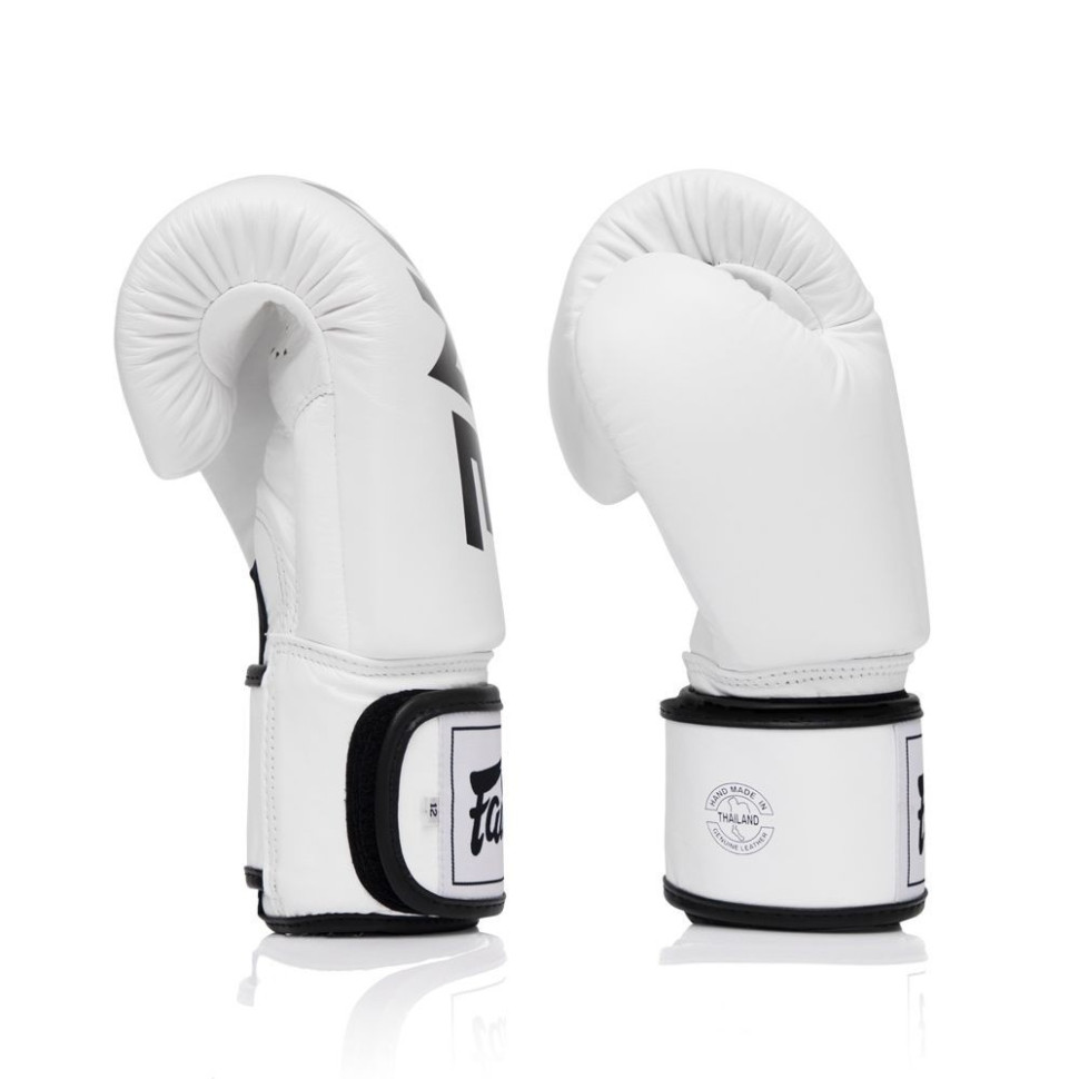 Боксерские перчатки BGV1-ONE Fairtex BGV1-ONE_12oz_White 12 унций (бинты в комплекте)
