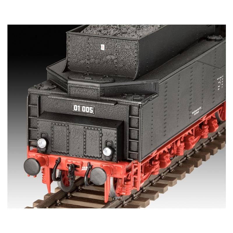 Збірна модель Експрес локомотив BR01 2'2 T32 Revell RVL-02172 рівень 4, масштаб 1:87