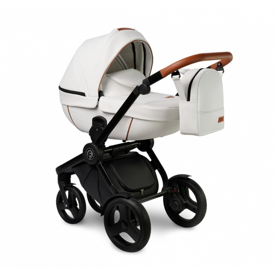 Коляска универсальная 2 в 1 Verdi Futuro 9023-VF-06 White Diamond