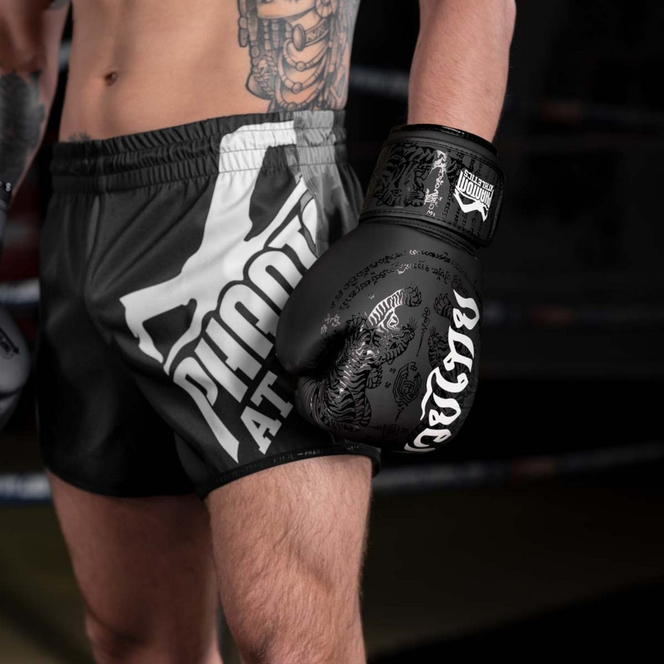 Боксерские перчатки Muay Thai Phantom PHBG2329-14 Black 14 oz