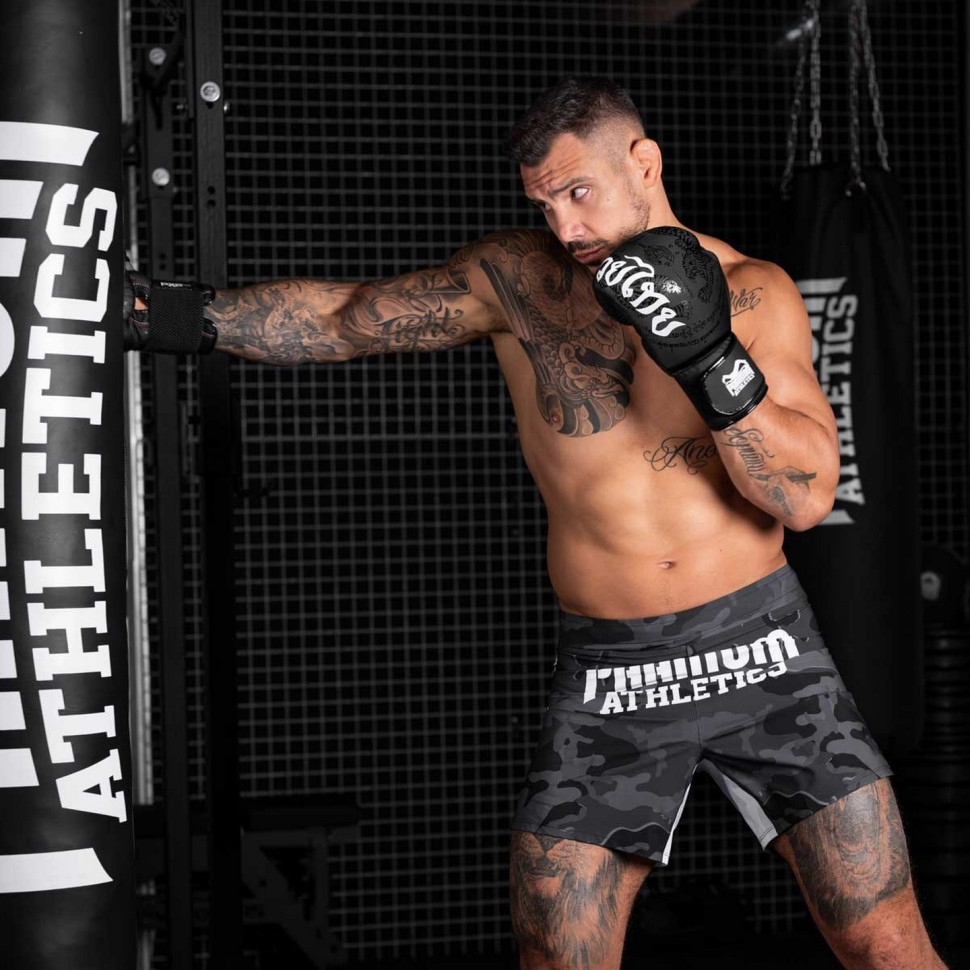 Боксерские перчатки Muay Thai Phantom PHBG2329-14 Black 14 oz