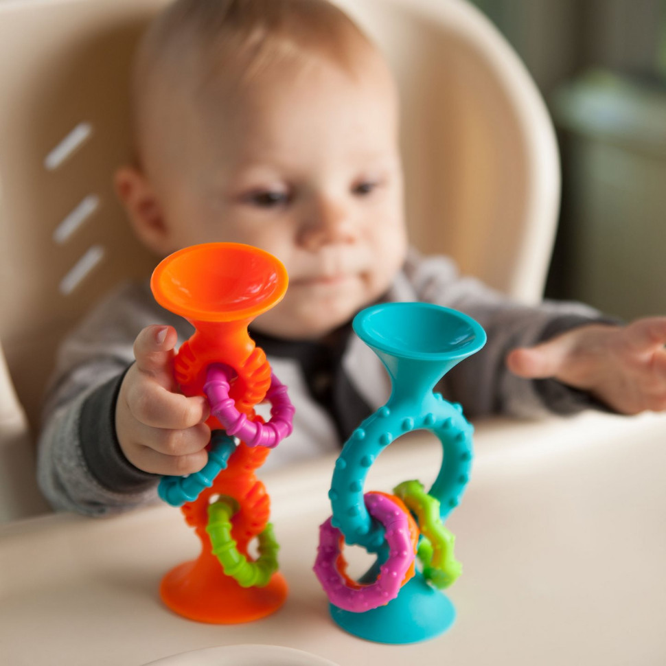 Прорізувач-брязкальце PipSquigz Loops Fat Brain Toys F165ML на присосках