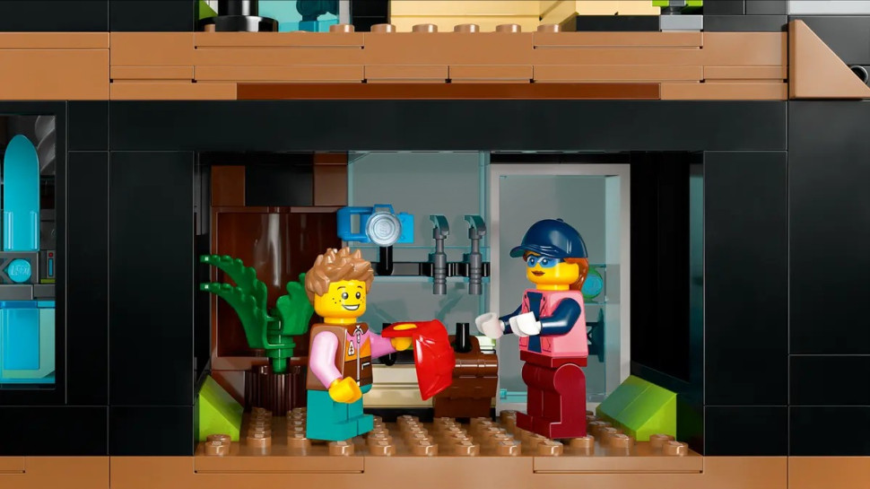 Конструктор LEGO City Горнолыжный и скалолазный центр 60366, 1045 деталей