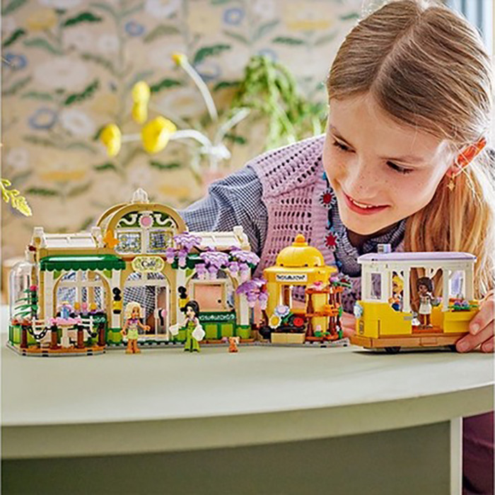 Конструктор Friends Кав'ярня з рослинами і квітковий магазин LEGO 42671, 1138 деталей