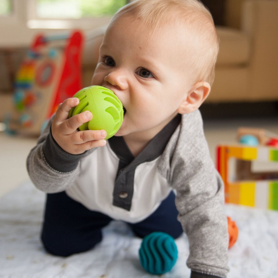 Прорезыватель-погремушка Сенсорные шары Fat Brain Toys F161ML Sensory Rollers
