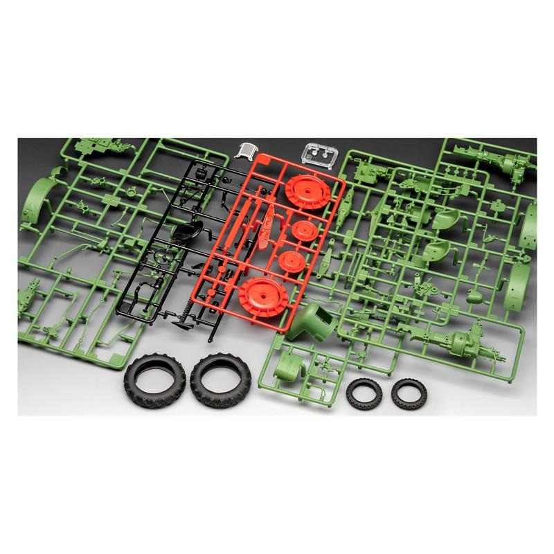 Сборная модель Трактор Fendt F20 «Dieselro?» Revell RVL-67822 уровень 2, масштаб 1:24