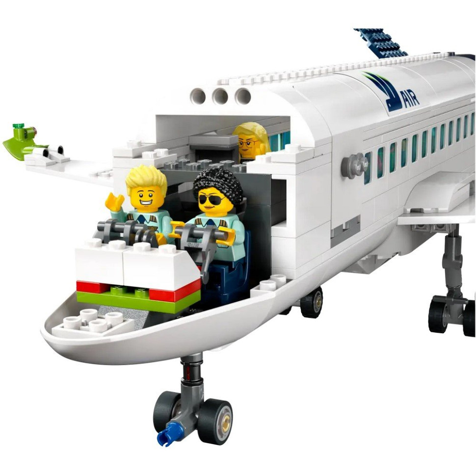 Конструктор Пассажирский самолет LEGO 60367, 913 деталей