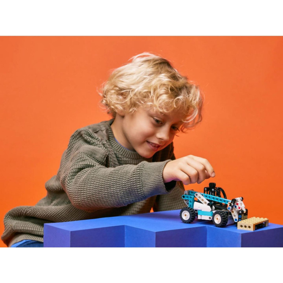 Конструктор LEGO Technic Телескопічний навантажувач 42133