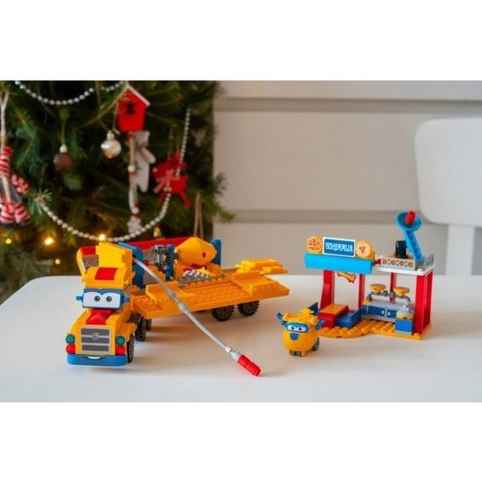 Конструктор Super Wings Small Blocks Buildable Vehicle Set грузовик и магазин EU385008