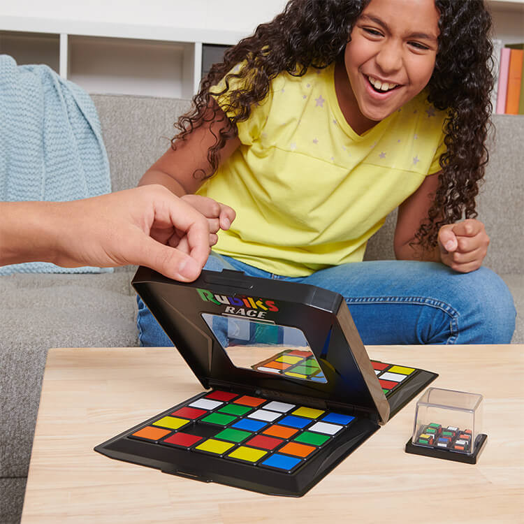 Головоломка Цветнашки Rubik's S2 6066350, 48 разноцветных фишек