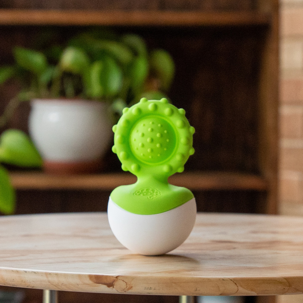 Прорізувач-неваляшка Fat Brain Toys F2173ML dimpl wobl 