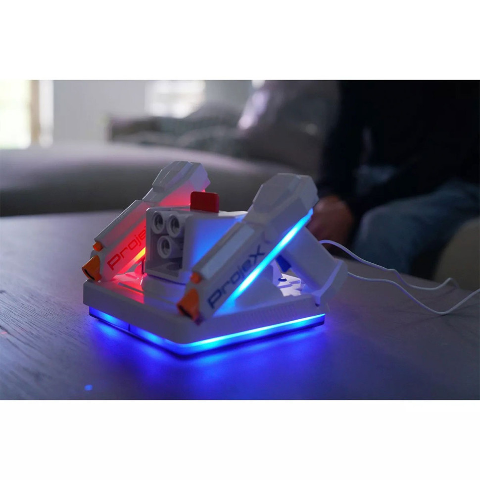 Игровой набор для лазерных боев - ПРОЕКТОР LASER X ANIMATED Laser X 52608 (2 игр. бластера, 3 слайда-цели)