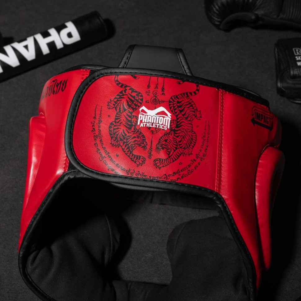 Боксерский шлем Muay Thai Full Face Phantom PHHG2682 Red (капа в подарок)