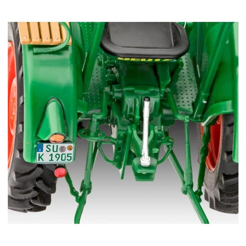 Сборная модель Трактор Deutz D30 Revell RVL-07826 уровень 2, масштаб 1:24