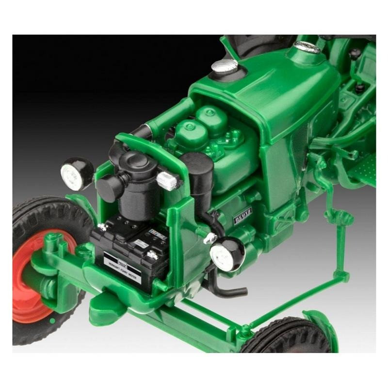 Сборная модель Трактор Deutz D30 Revell RVL-07826 уровень 2, масштаб 1:24