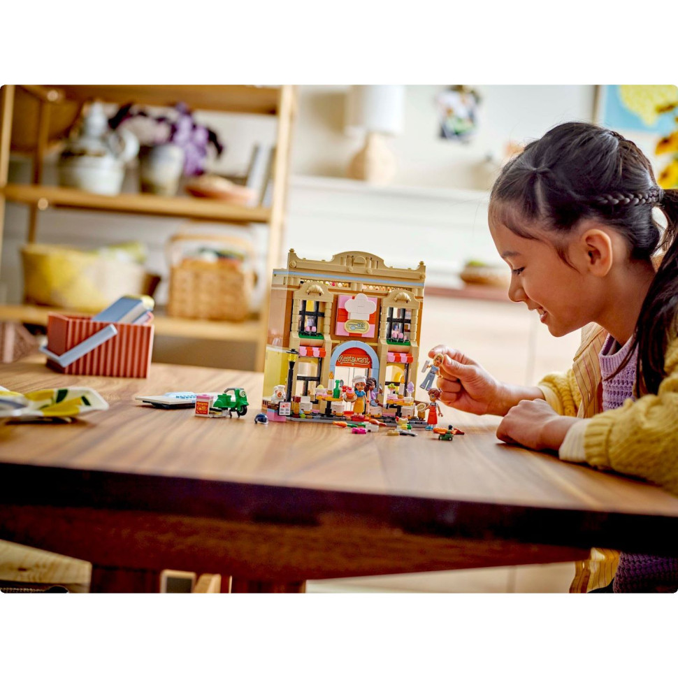 Конструктор LEGO Friends Ресторан и кулинарная школа 42655, 896 деталей