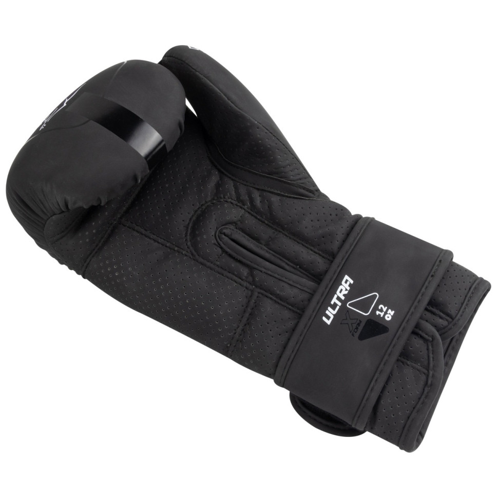 Боксерські рукавички 3024 Ultra Mat PowerPlay PP_3024_16oz_Bl/White, Чорно-Білі 16 унцій