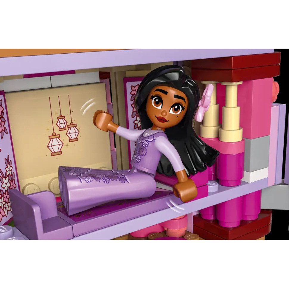 Конструктор LEGO Disney Princess Цветочный горшок Изабеллы 43237, 641 деталь
