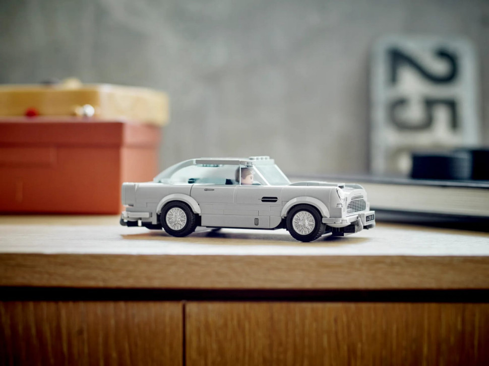 Конструктор LEGO Speed Champions 007 Aston Martin DB5 76911