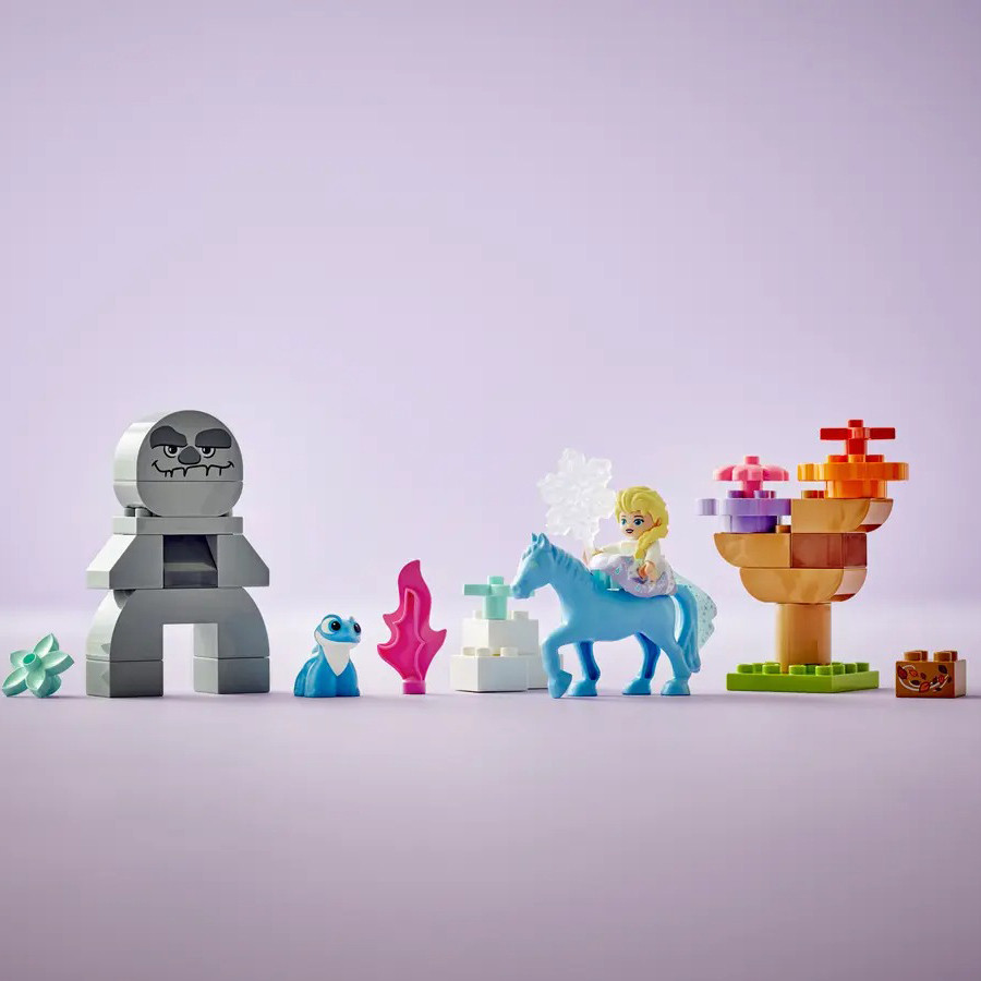 Конструктор LEGO DUPLO Disney Ельза й Бруні в Зачарованому лісі 10418, 31 деталь