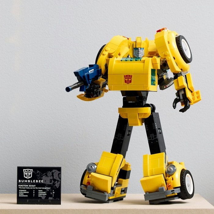 Конструктор Icons Трансформери Бамблбі LEGO 10338, 950 деталей