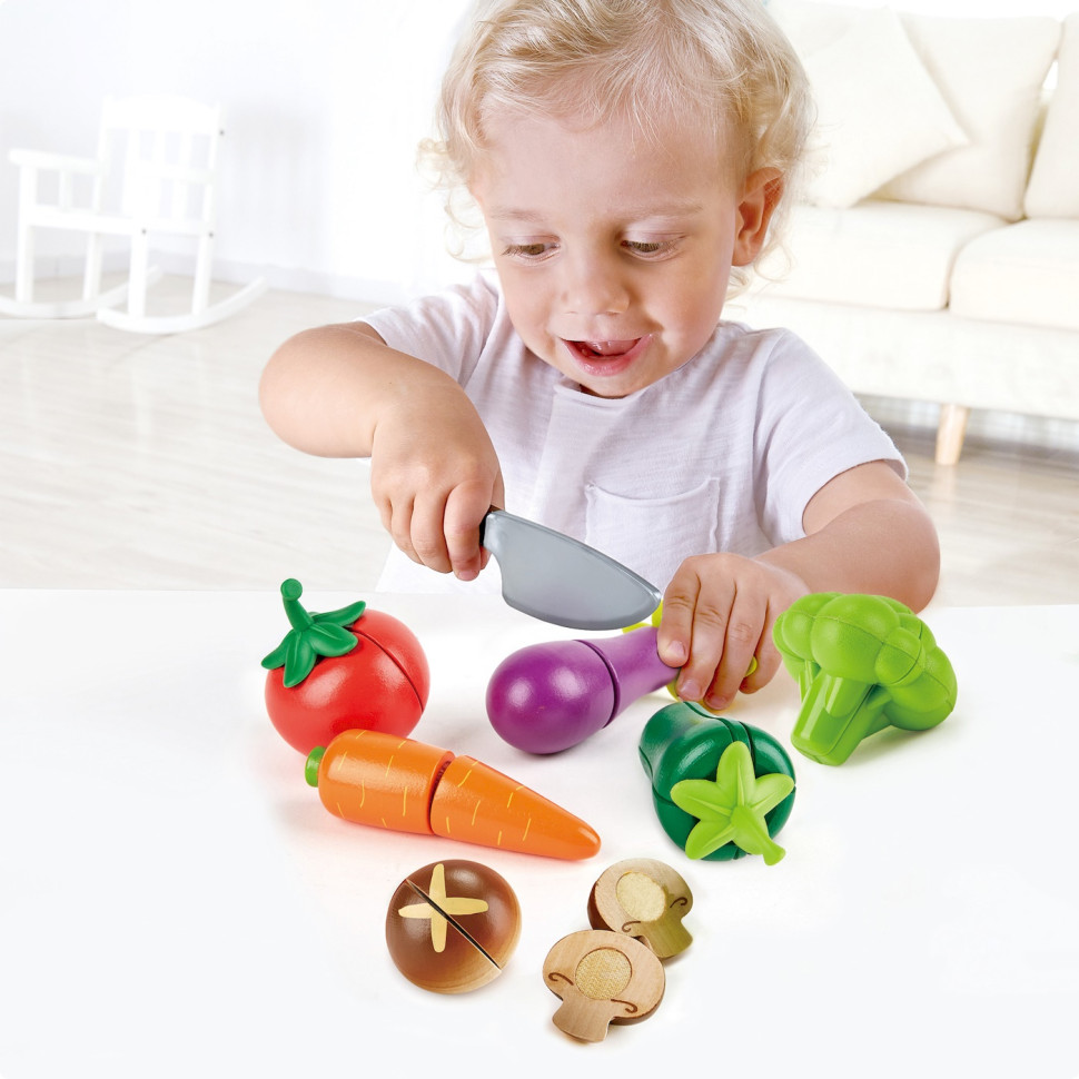 Игрушечные продукты Овощи Hape E3161, 7 овощей и ножик