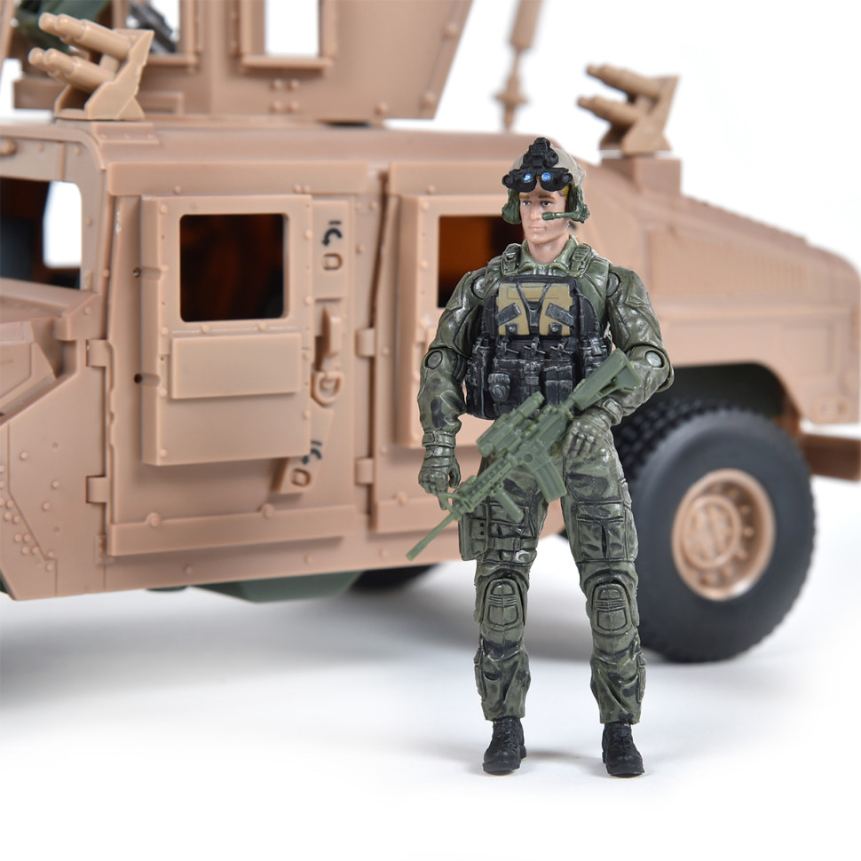 Игровой набор БРОНЕАВТОМОБИЛЬ HUMVEE M1114 ELITE FORCE 101863 машина, фигурка, аксессуары